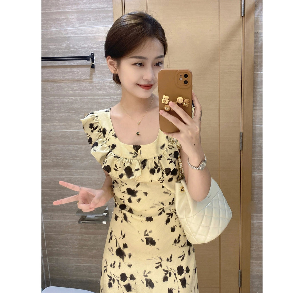 Women's Vintage-Chic Square-Neck Dress — Summer French-Style Tea Dress with Flutter Sleeves, Waist-Cinching Design, and Ditsy Floral Print