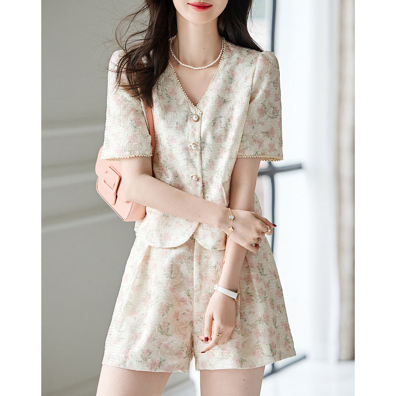 "Milk-Style" Summer Outfit: Chic & Casual Two-Piece Set for Women — Featuring an "Oil Painting" Print Skirt and Shorts